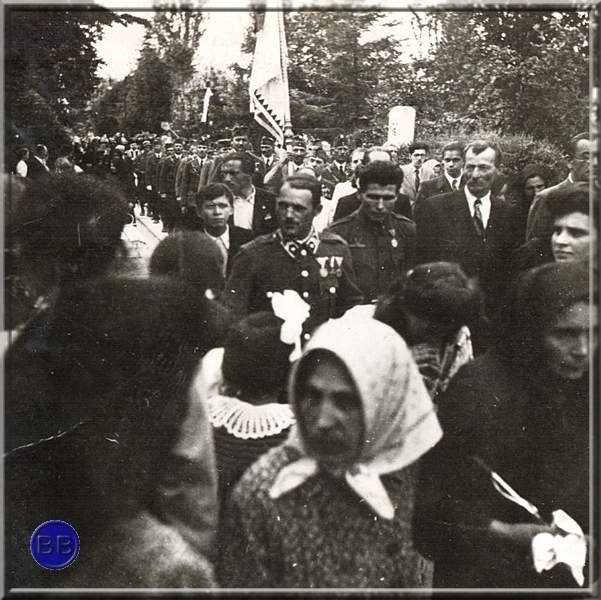 foto (52).jpg - Középen Bajnok István, mögötte Kollárik György